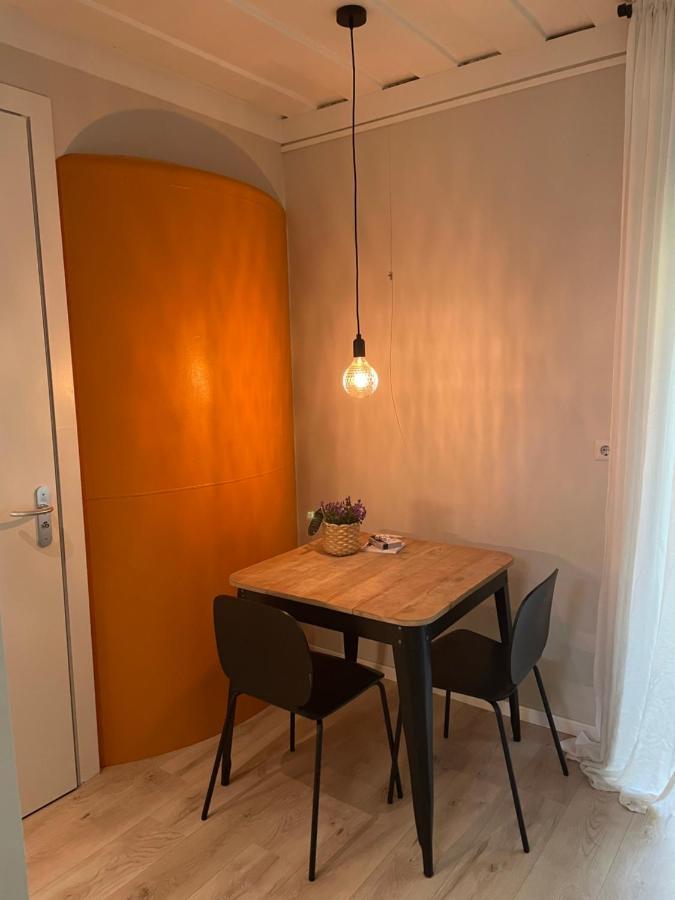 Tiny-House Van Zeecontainers Bij Het Bos Ораньевуд Экстерьер фото